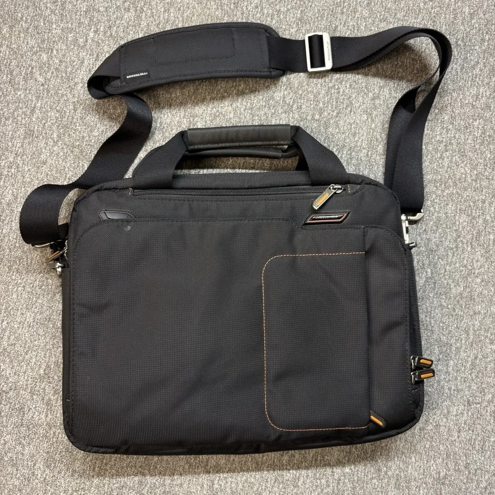 Briggs & Riley Verb Speedy Mini Laptop Bag Travel Briefcase School Black VB401-4